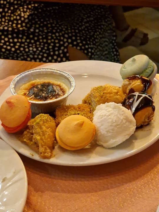 Gastro Saturn Palace Resort Hotel