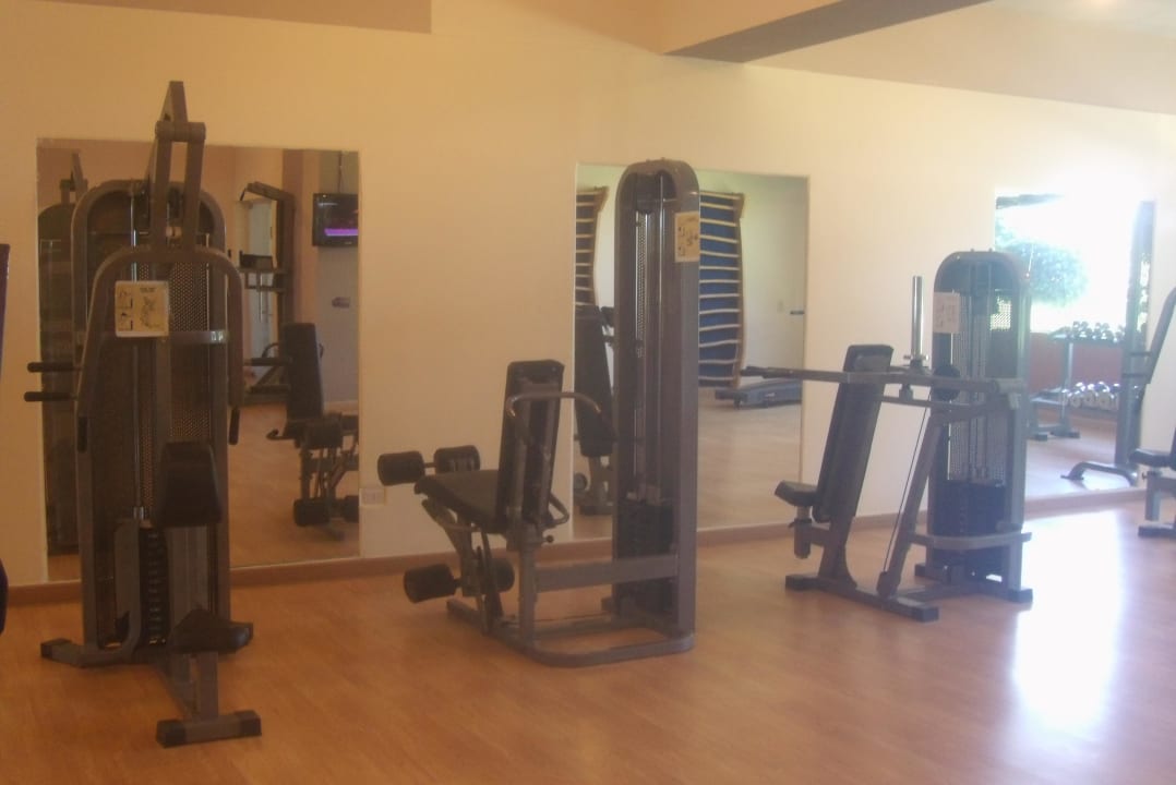 Fitnessstudio, meist für Armübungen, Rad, Laufband Three Corners Sea Beach Resort