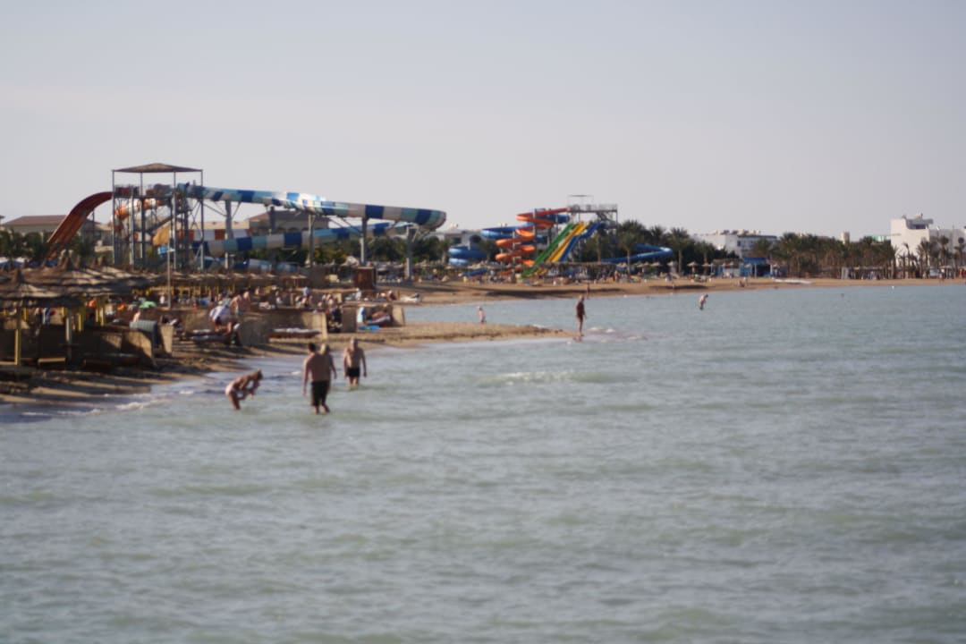 Blick am Strand Hotel Titanic Palace