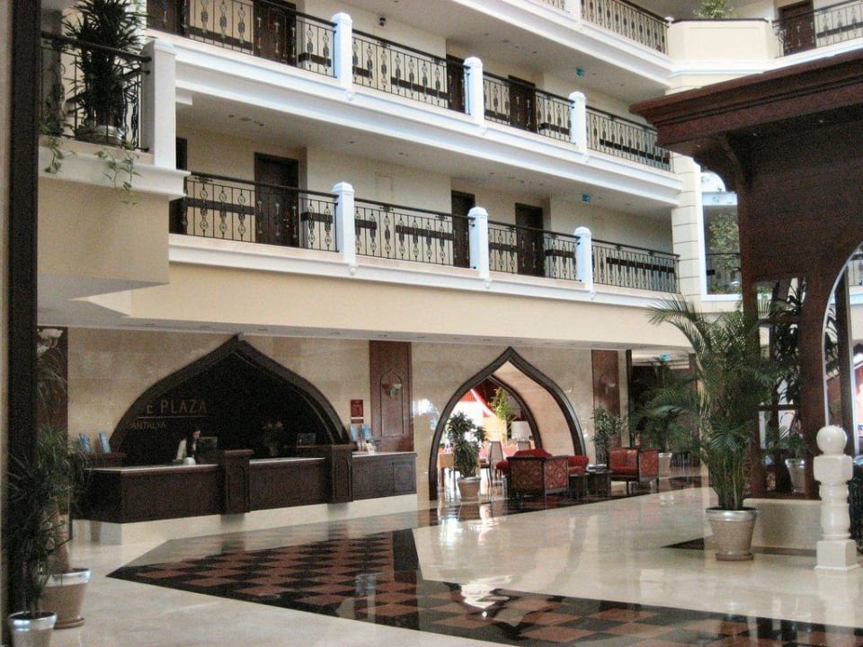 Rezeption Crowne Plaza Antalya