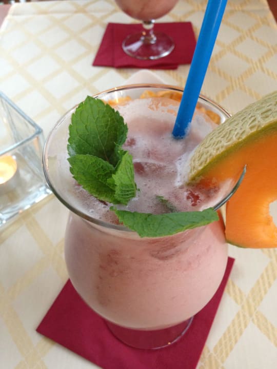 Leckerer Cocktail in der Panoramalounge Alpenglühn Hotel Bayern Vital