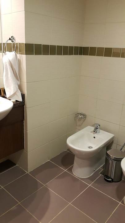 Bathroom Abidos Aparthotel Dubailand