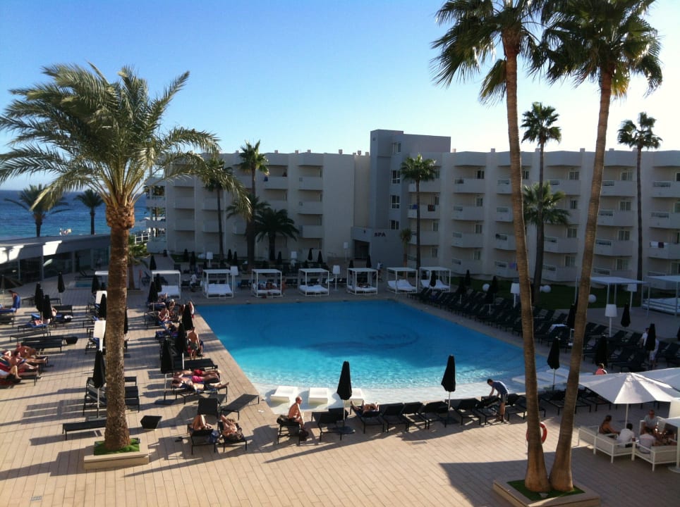 Poolbereich Hotel Garbi Ibiza & Spa