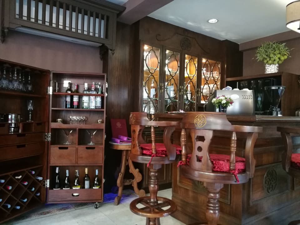 Restaurant Hotel The Puripunn