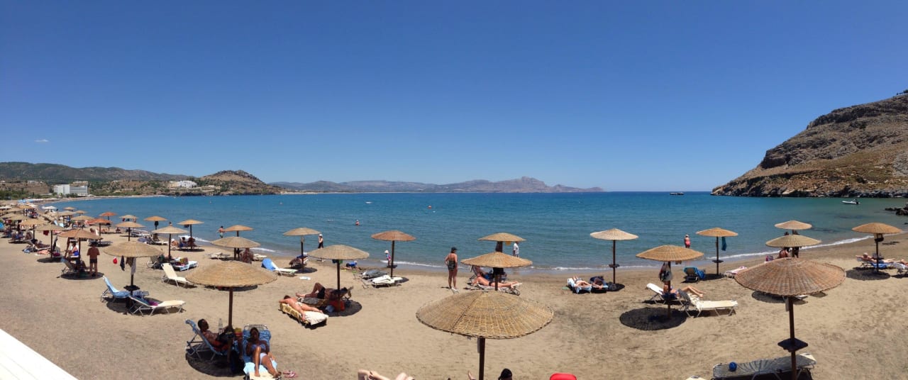 Schöne Seite vom Strand Lindos Blu, Luxury Hotel & Suites - Adults only