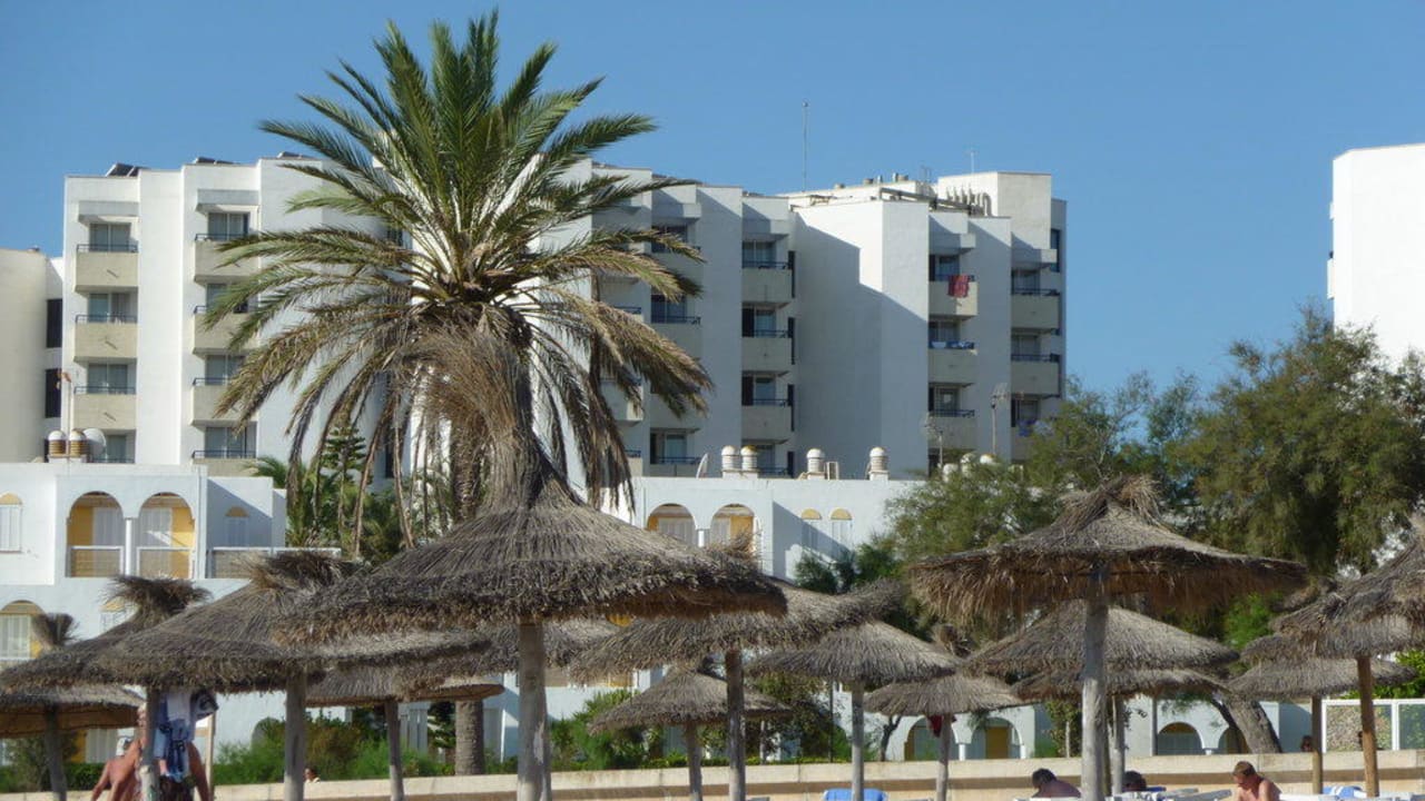 Hotel vom Strand  Hipotels Bahia Grande