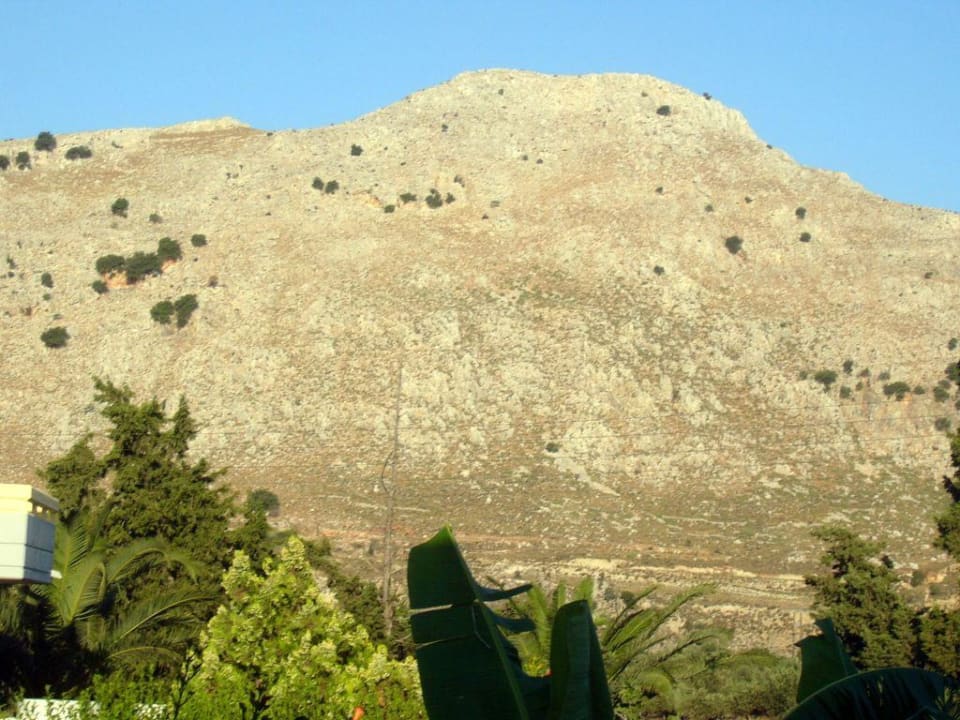 Berg vorm Hotel Hotel Golden Odyssey