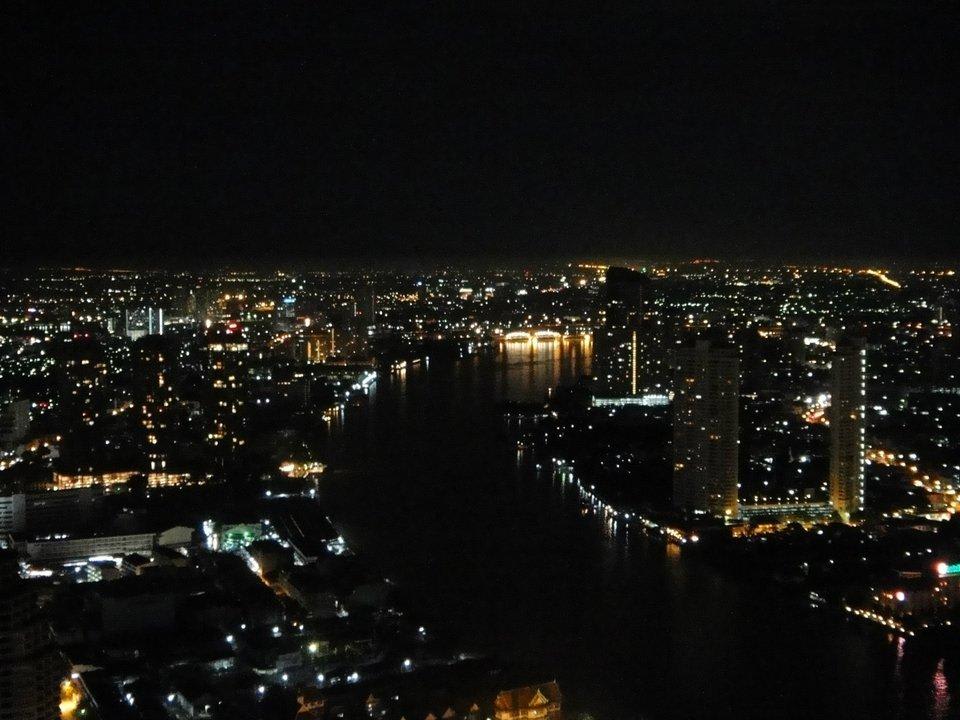Blick aus der Hangover Suite Tower Club At Lebua