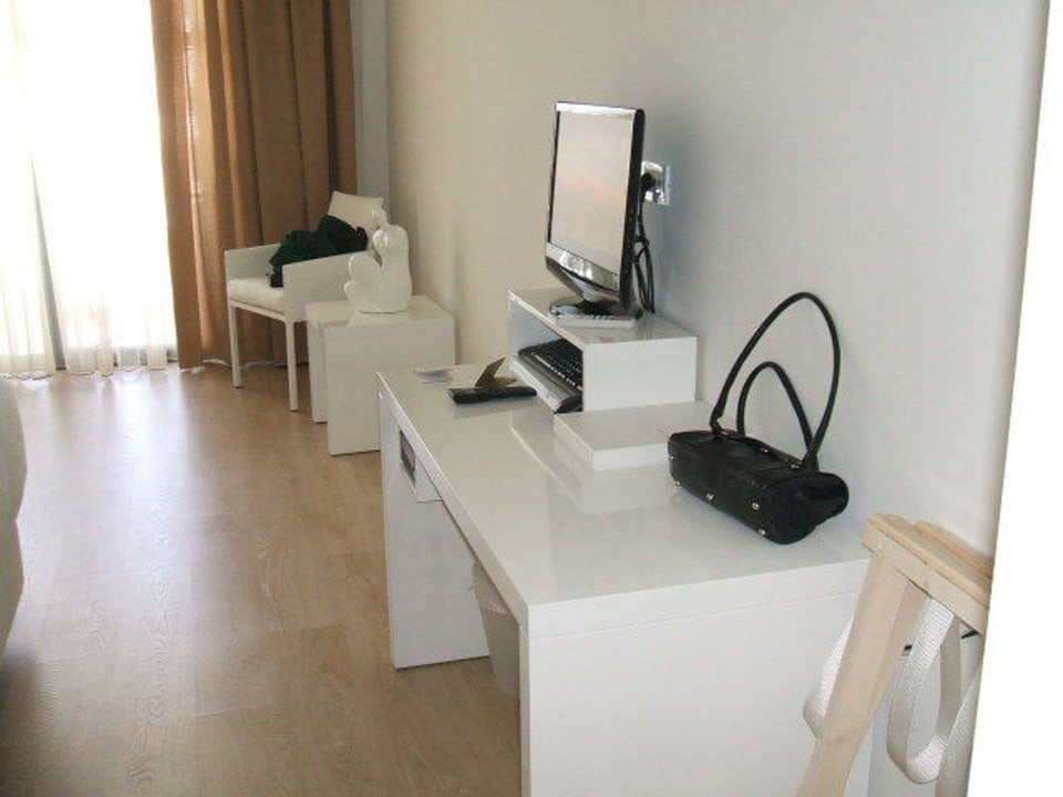 Schreibtisch Diamond Deluxe Hotel & SPA