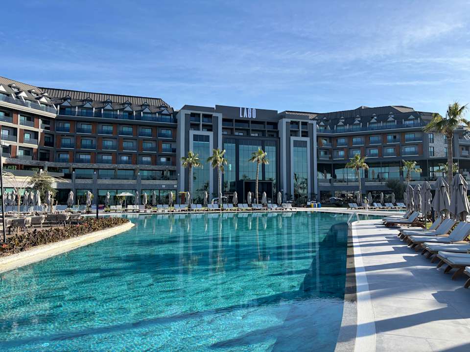 Pool Lago Hotel