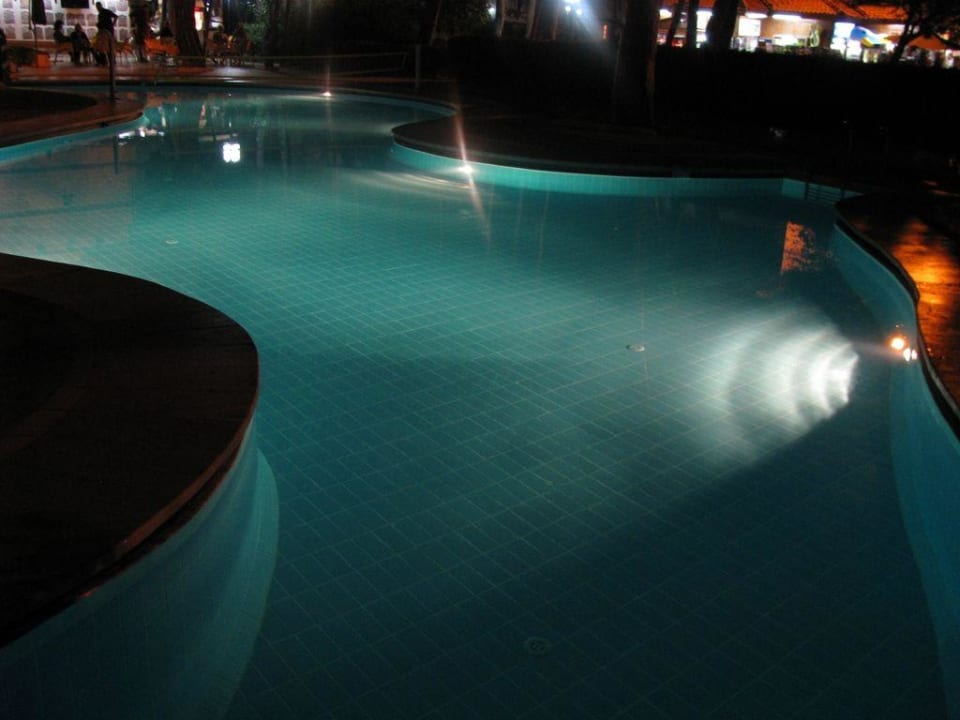 Pool bei Nacht Ulusoy Kemer Holiday Club