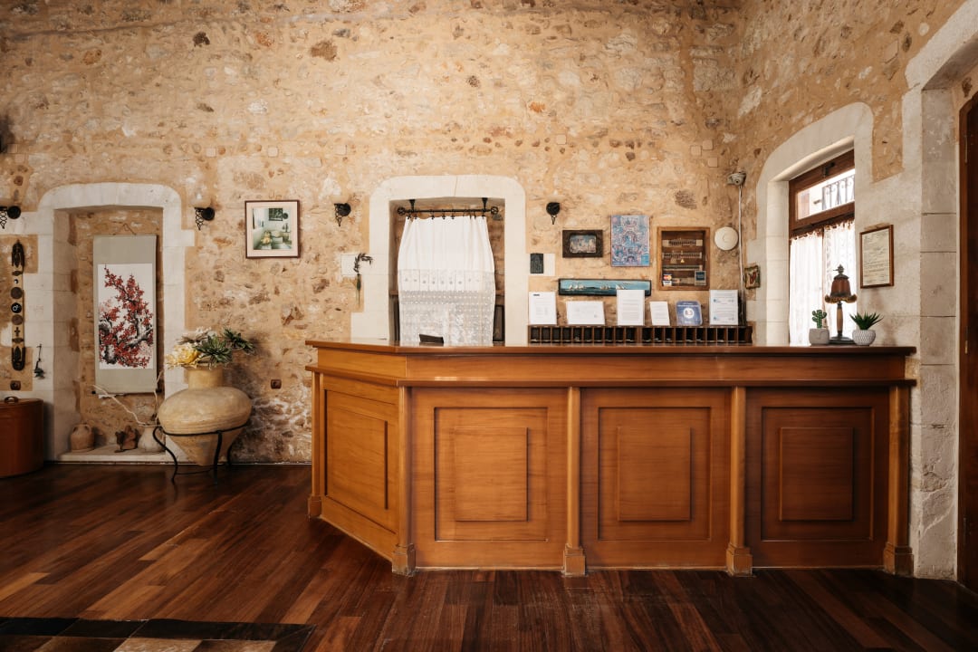 Lobby Petradi Beach Lounge Hotel