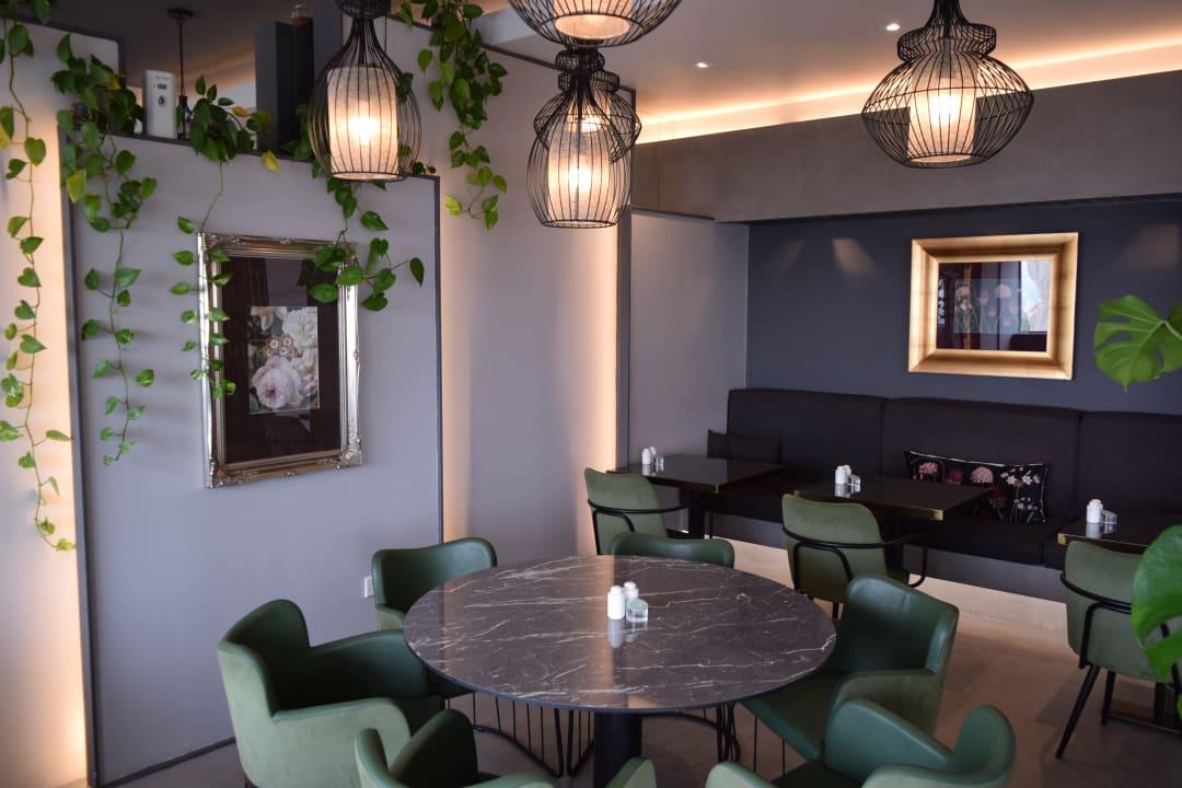 Gastro Hotel Droushia Heights