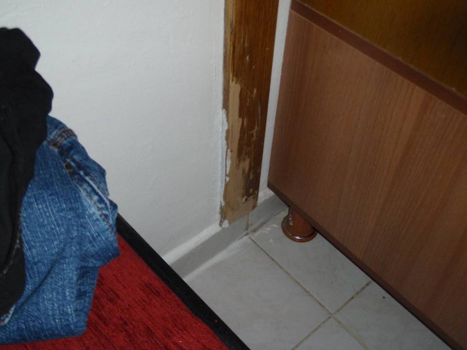 Alles alt und runter gerantzt Semoris Hotel