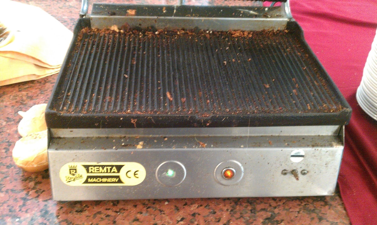 Der Toaster am frühen Morgen Larina Resort Spa & Hotel