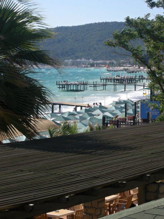 Strand von der Strandbar aus Armas Gül Beach