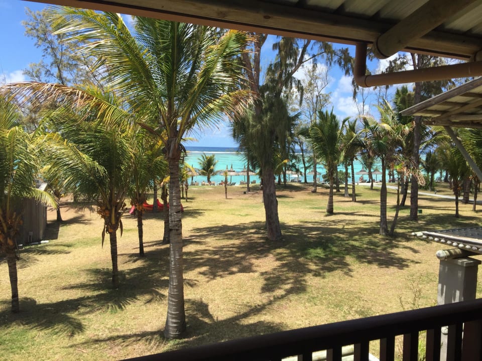 Blick vom Balkon Crystals Beach Resort Belle Mare, a member of Radisson Individuals
