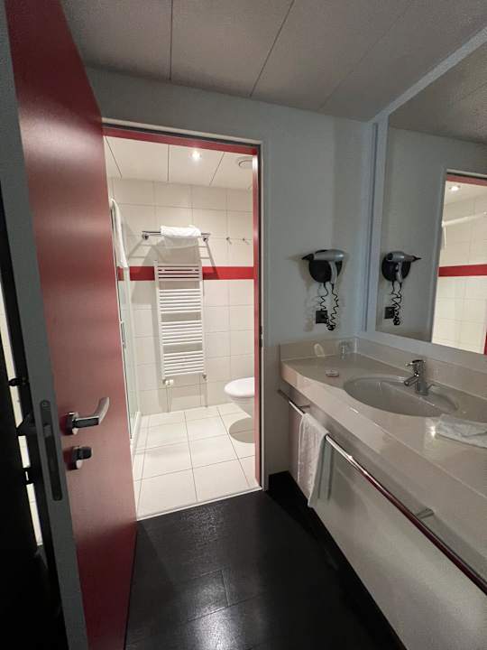 Zimmer Hotel Airport Basel