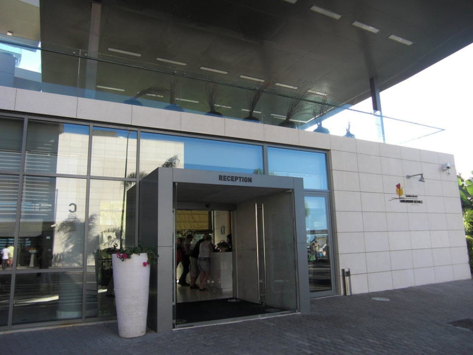 Rezeption im Block B Hotel Golden Residence