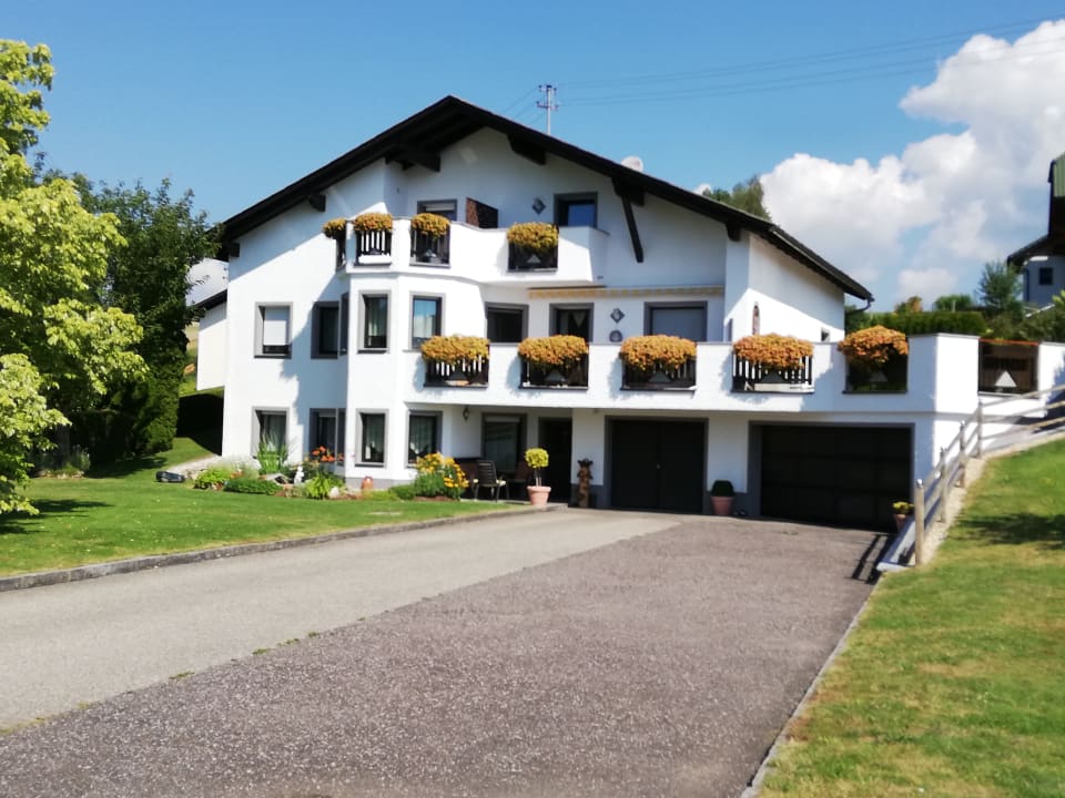 Außenansicht Pension Pfoser