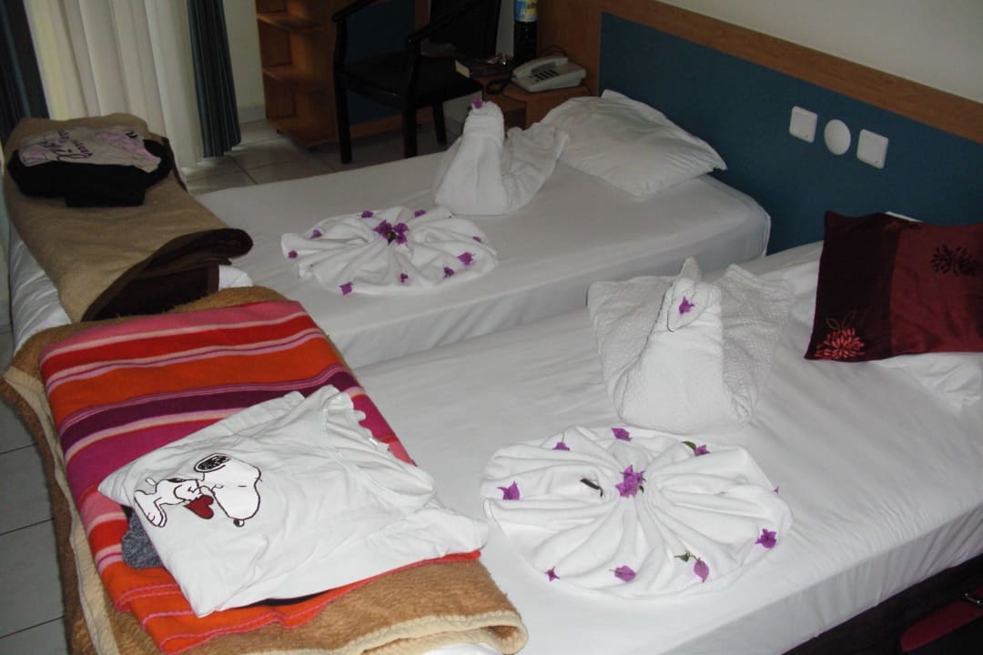Bett Tag 2 (ab dann nichts besonderes mehr) Hotel Aslan City Kleopatra
