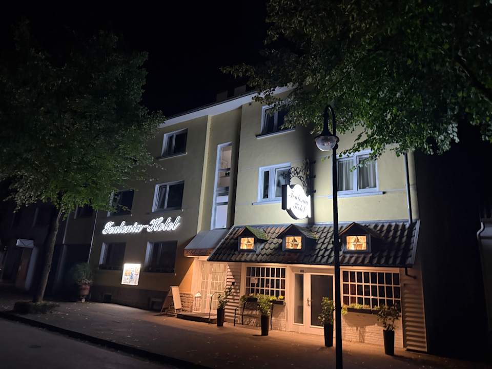 Außenansicht Hotel Teutonia