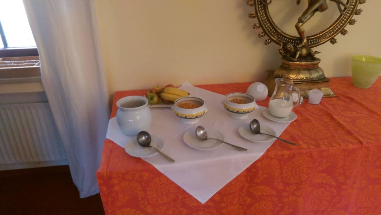 Frühstück Gästehaus Fliegender Drache