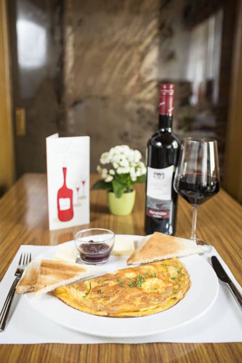 Käseomlette Hotel Ellenzer Goldbäumchen