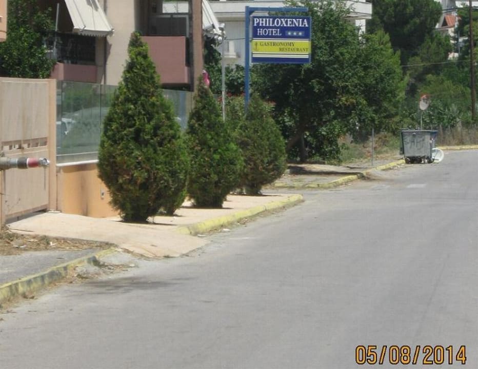 Seitliche Strasse des Hotels - anderes Motiv Hotel Philoxenia