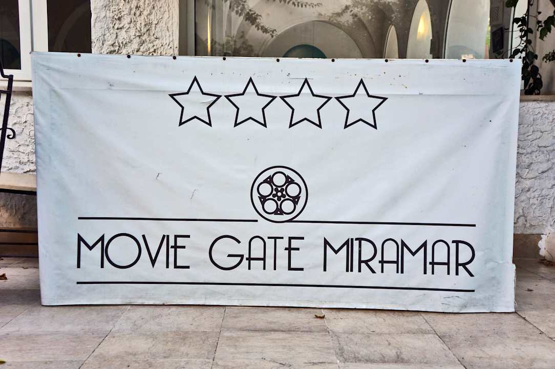 Schild Movie Gate Miramar