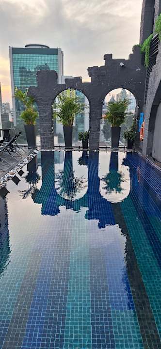 Pool Bach Suites Saigon, a Member of Design Hotels