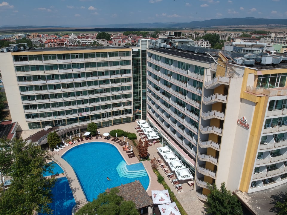 Außenansicht Grand Hotel Oasis