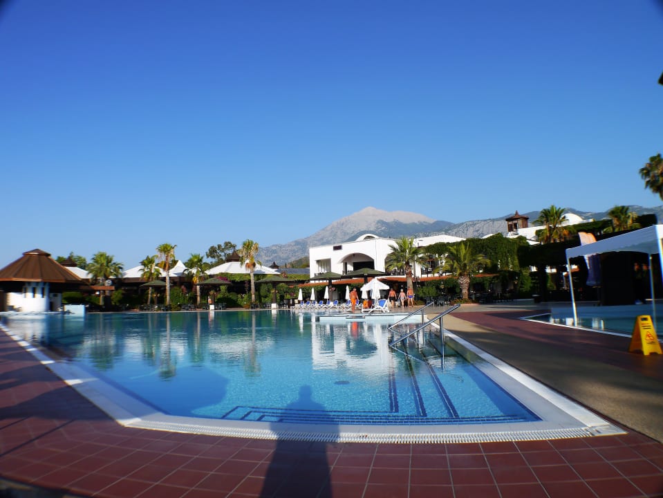 Pool Emelda Sun Club