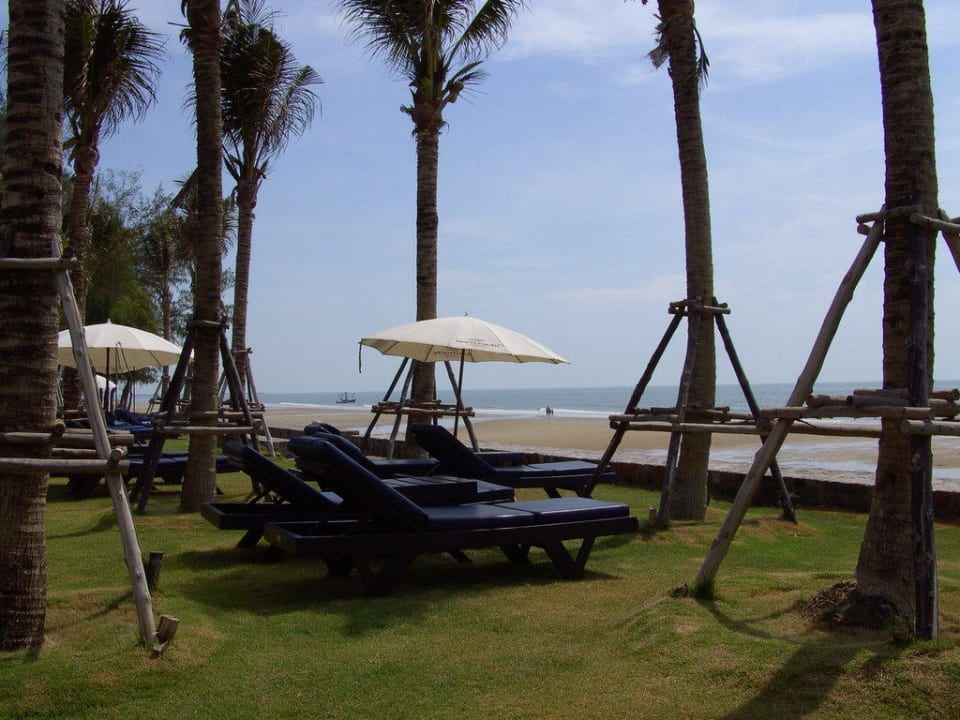 Liegen am Strand Hotel Grand Pacific Sovereign Resort & Spa