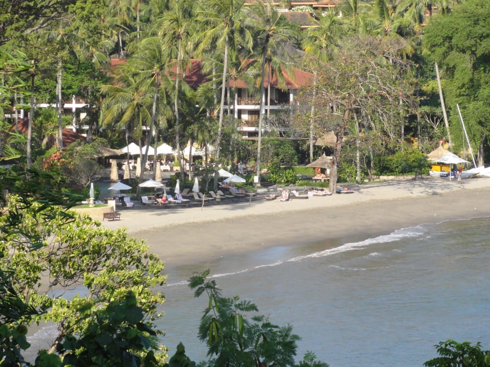 Die Anlage von der Strasse aus Hotel Sheraton Senggigi Lombok Beach Resort