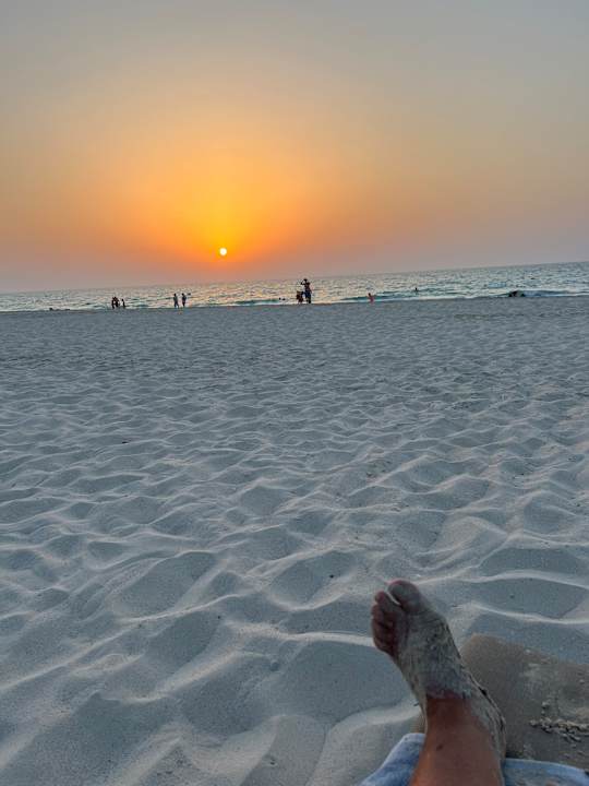 Strand Saadiyat Rotana Resort &  Villas