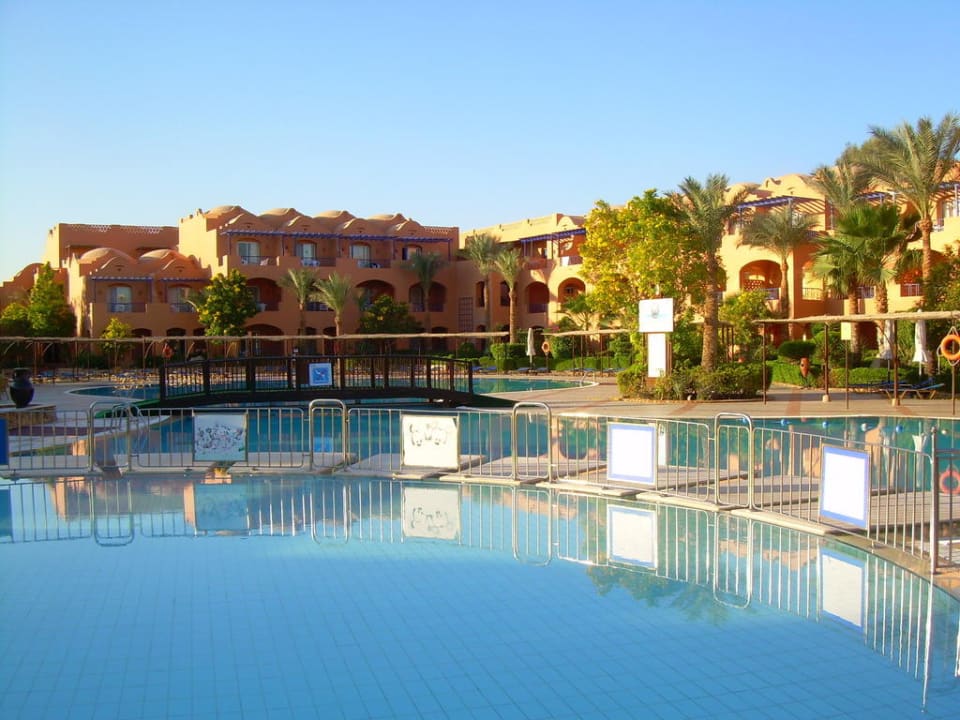 Kleinkindpool bei den Familyzimmern Jaz Makadi Oasis Resort