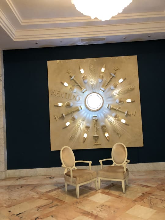 Lobby Sentido Bellevue Park