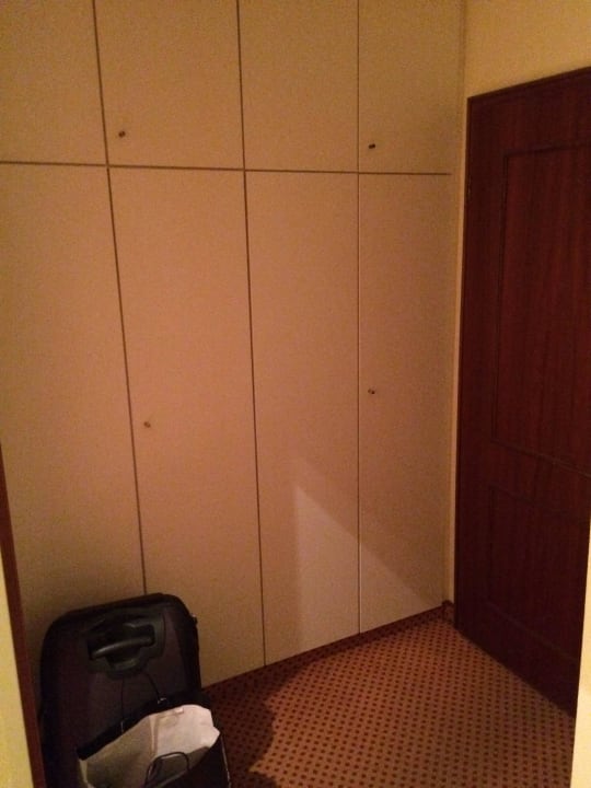 Schrank Meyer's Hotel Hittfeld