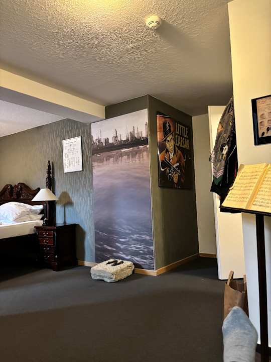 Zimmer EIFELkrimihotel