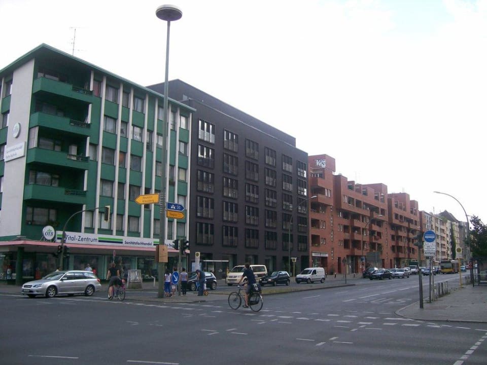 Außenansicht in der Häuserreihe Hotel Lindemann's