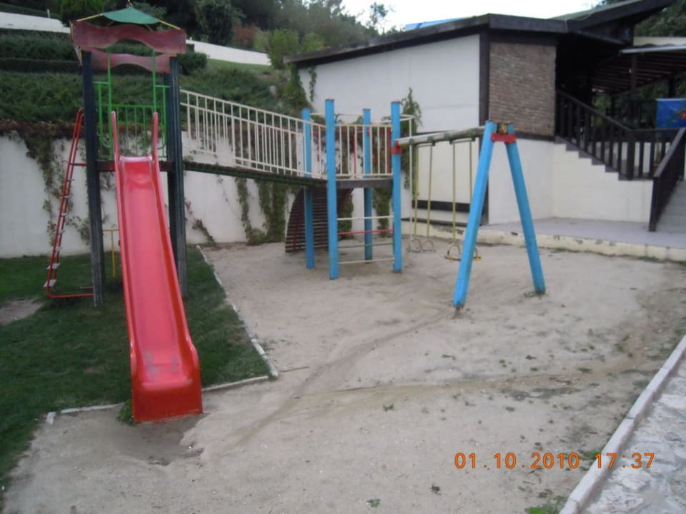 Spielplatz für die Kinder Park Hotel Golden Beach