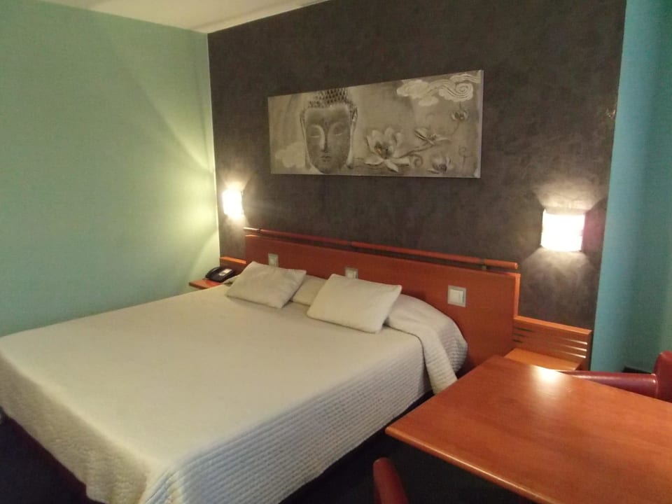 Zimmer 102 Hotel Tristar