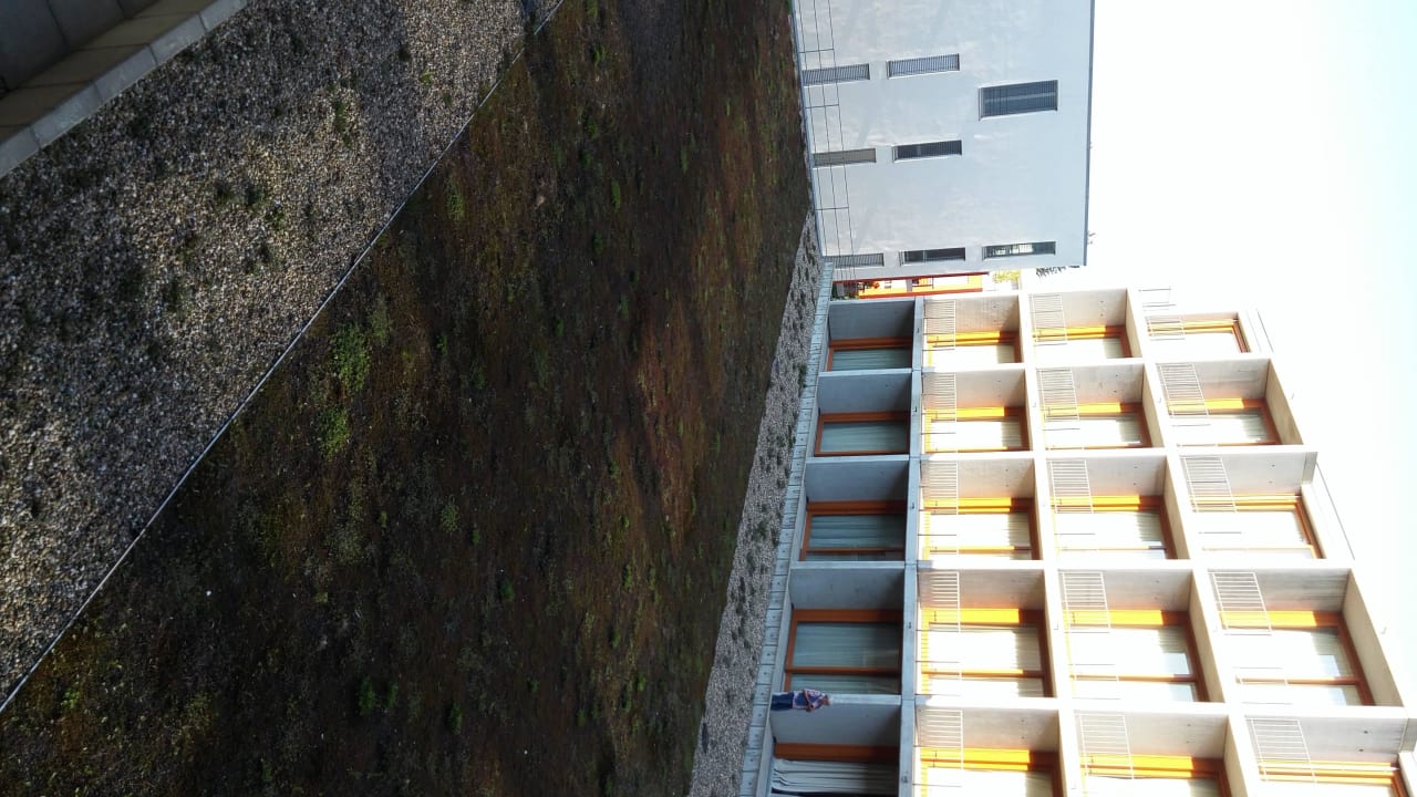 Blick vom Balkon ohne Möbel Factory Hotel