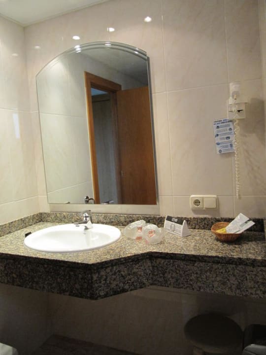 Bad 401 Hotel & Appartements Leman