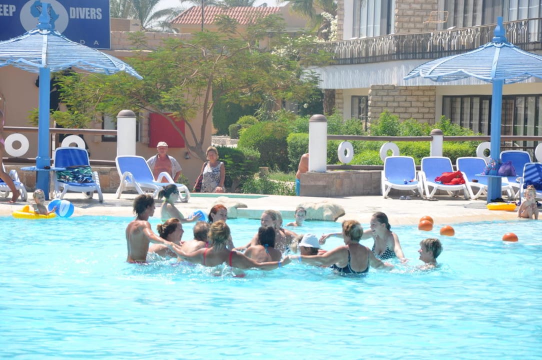 Aqua aerobik Aladdin Beach Resort