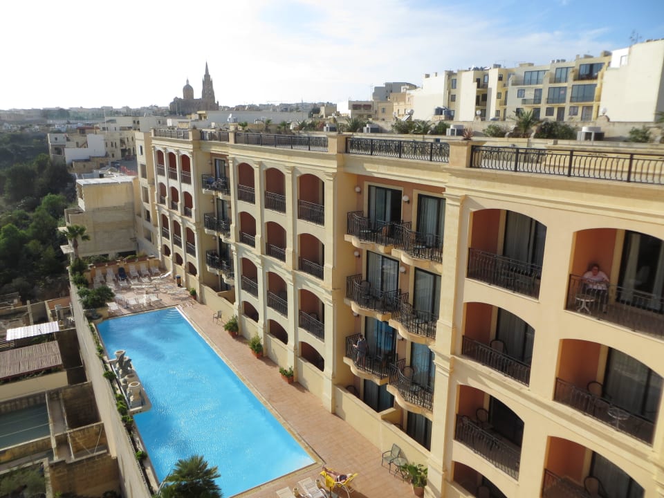 Blick vom obersten Stock  Grand Hotel Gozo