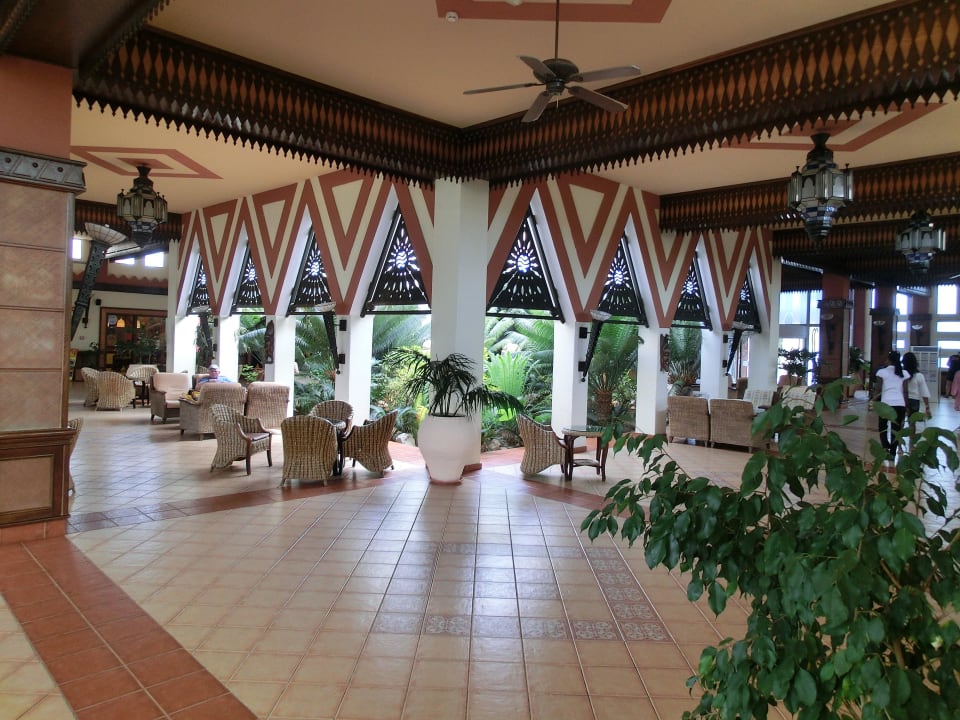Innenbereich Lobbybar Hotel Riu Cabo Verde