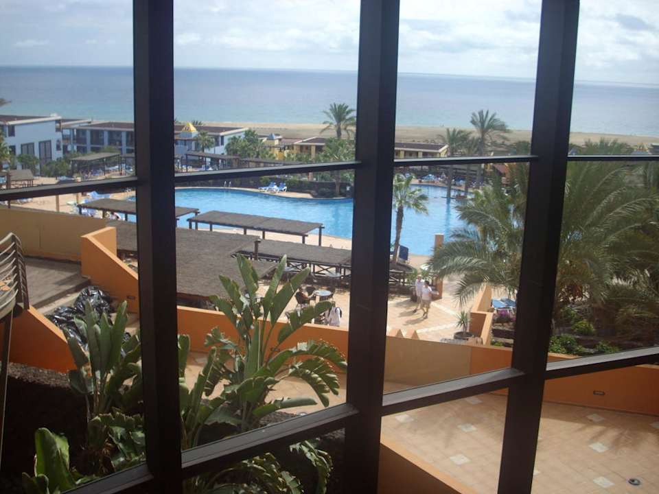 Von der Lobby auf die Poolanlage Occidental Jandía Playa