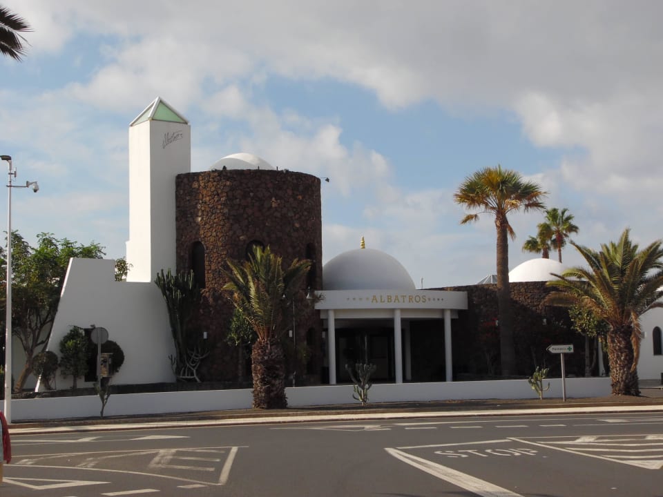 Haupteingang allsun App.-Hotel Albatros